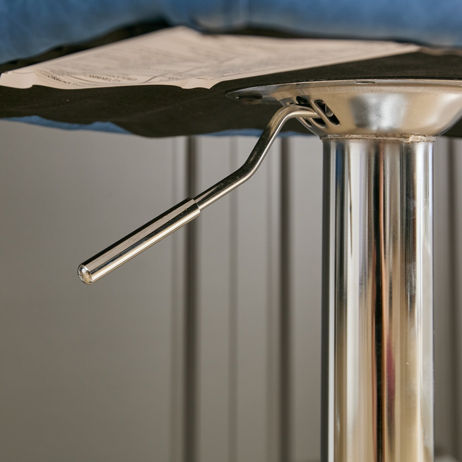 A&A Furniture,Swivel Barstools Adjusatble Seat Height With Chrome