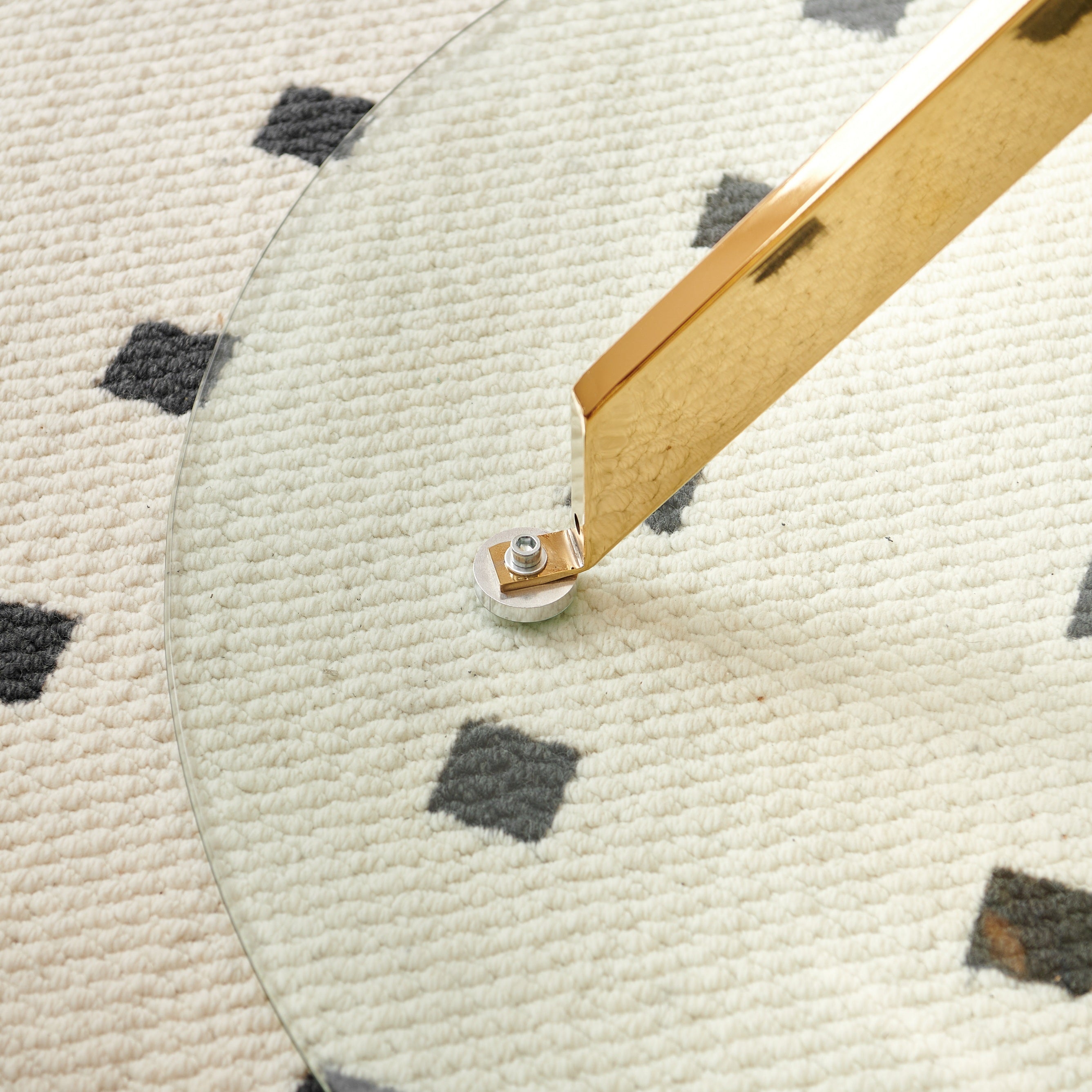 1+4,5pieces dining set, Table metal leg Mid-century Dining Table for