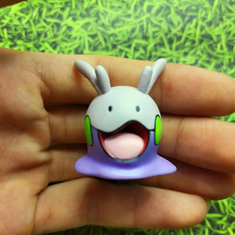 Genuine Pokemon 4cm Mew Cubone Snorlax Eevee Totodile Larvitar Jigglypuff Anime Action Figure Toys Dolls Child Birthday Gift