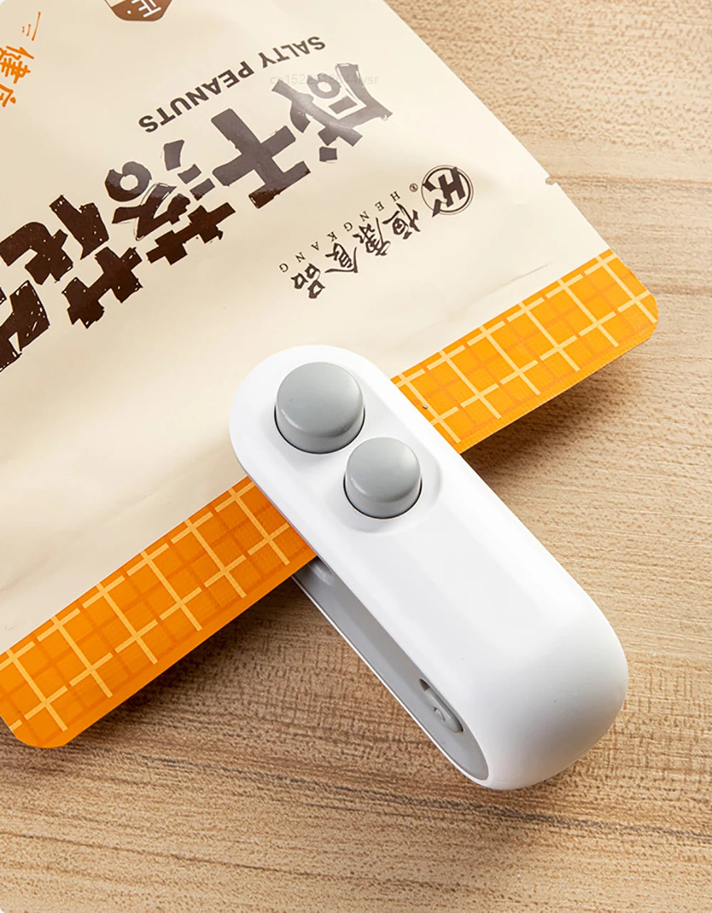 Mini Heat Bag Sealing Machine Plastic Bag Sealer Handheld Heat Sealing Machine Food Packaging Heat Sealer Plastic Bag Sealants