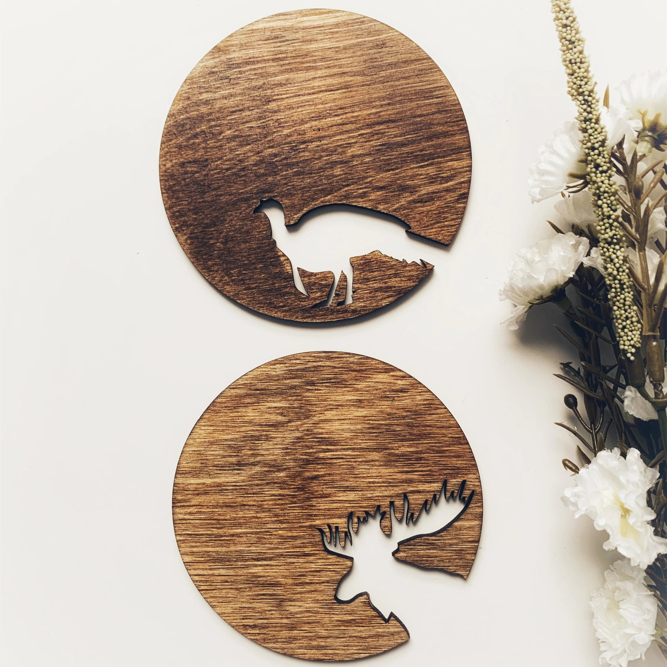 Custom Wooden Deer Sign - Personalized Rustic Name Plate for Kids&