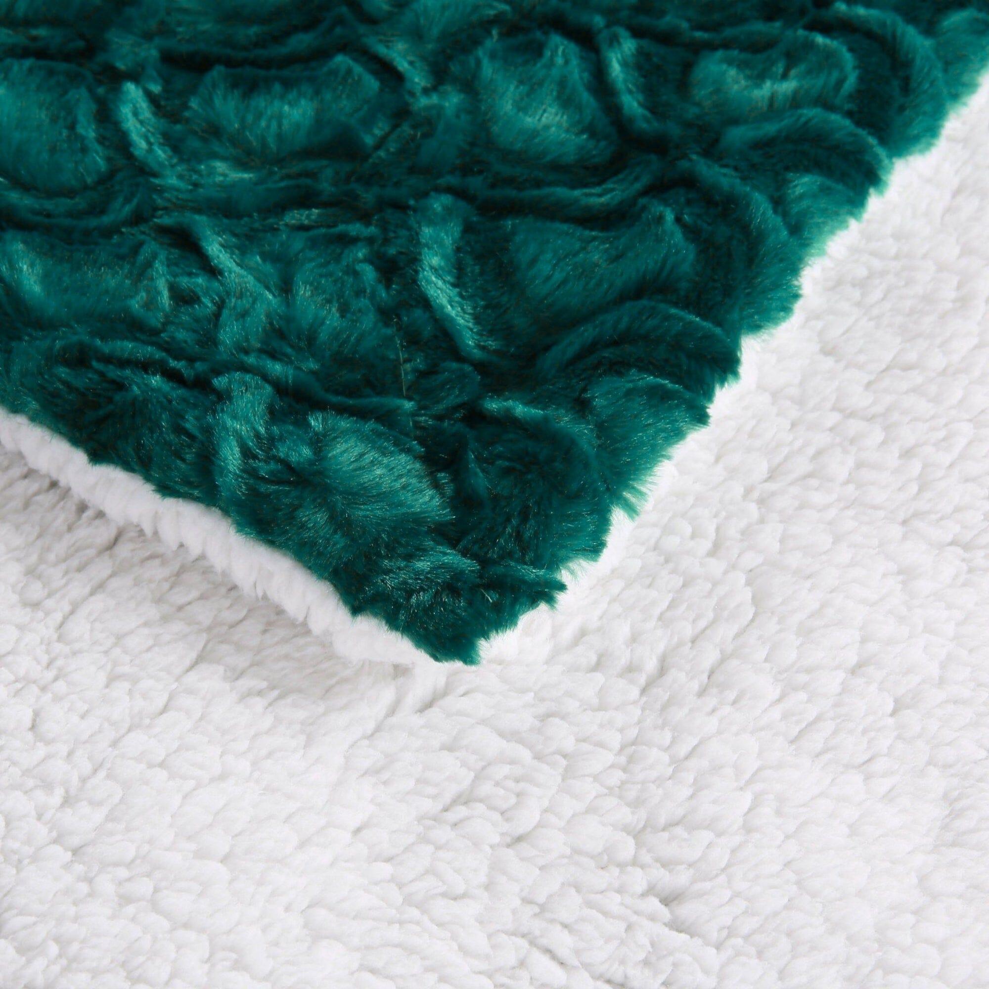 DaDa Bedding Mermaid Scales Emerald Green Blue w/ Sherpa Backside Faux