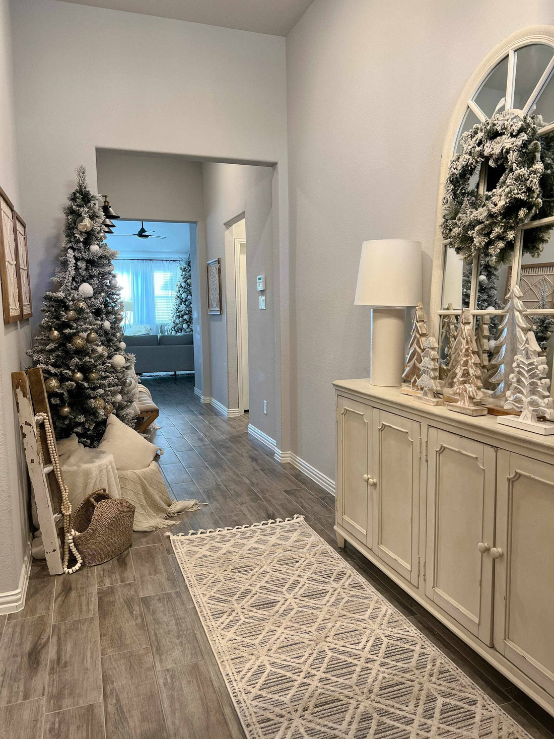 Magnolia Embossed Cream 2300 Area Rug - Clearance