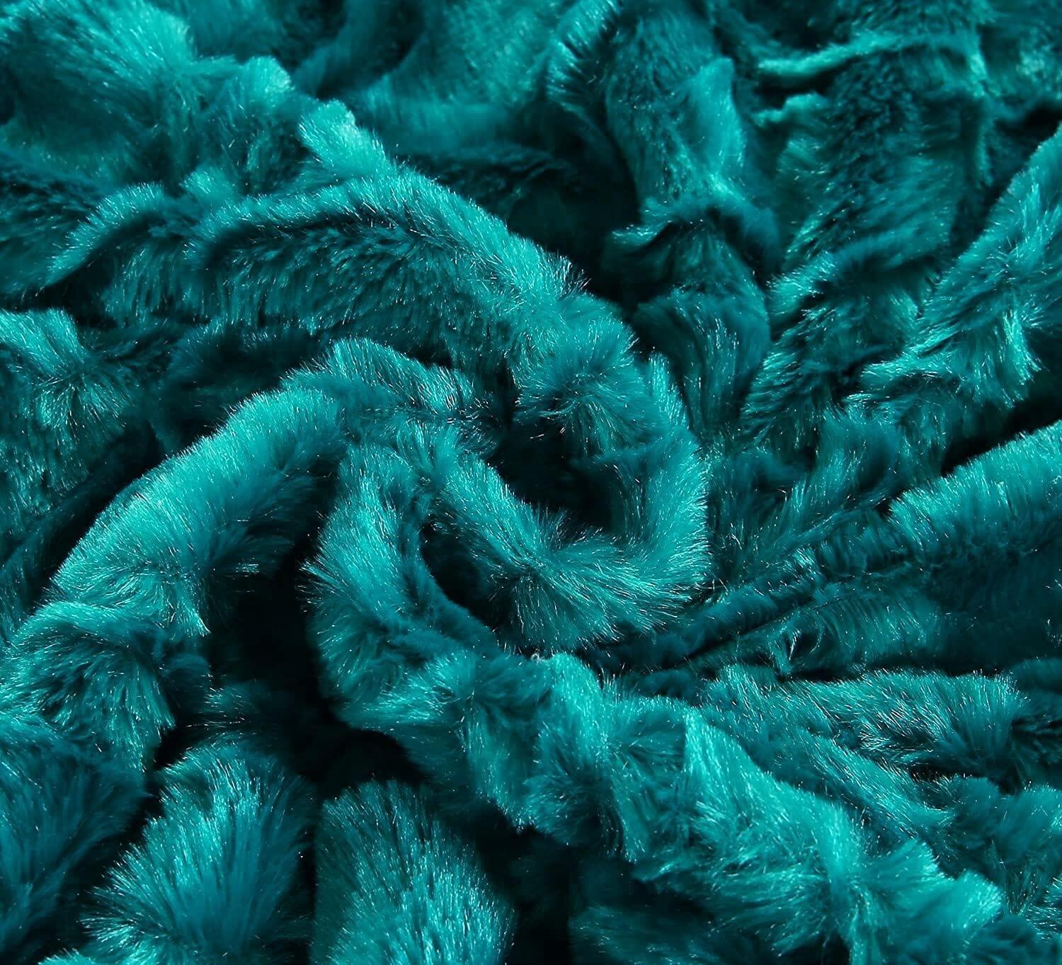 DaDa Bedding Mermaid Scales Emerald Green Blue w/ Sherpa Backside Faux