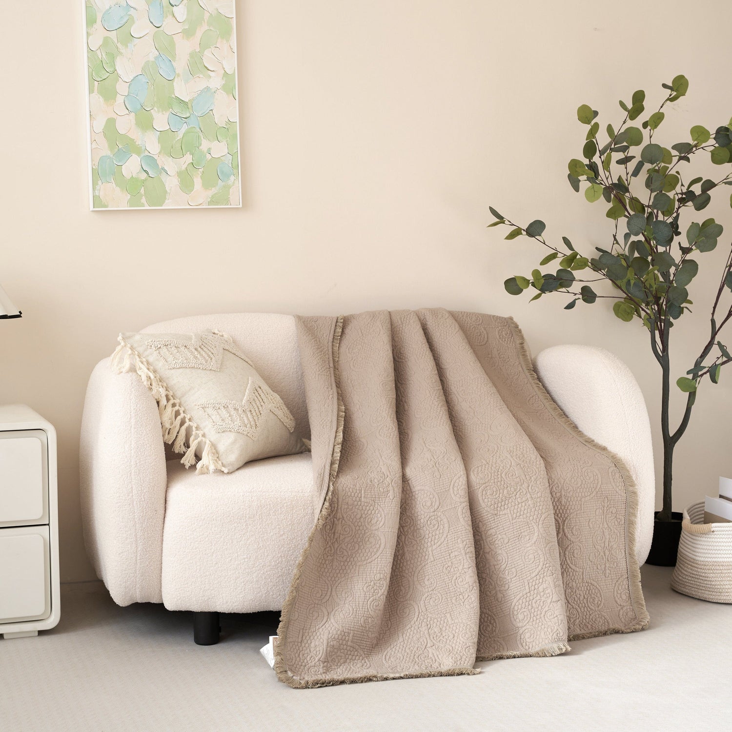 DaDa Bedding Elegant Fringed Cotton Quilted Throw Blanket - Luxurious