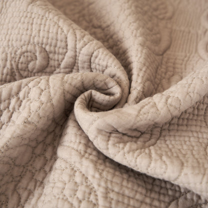 DaDa Bedding Elegant Fringed Cotton Quilted Throw Blanket - Luxurious