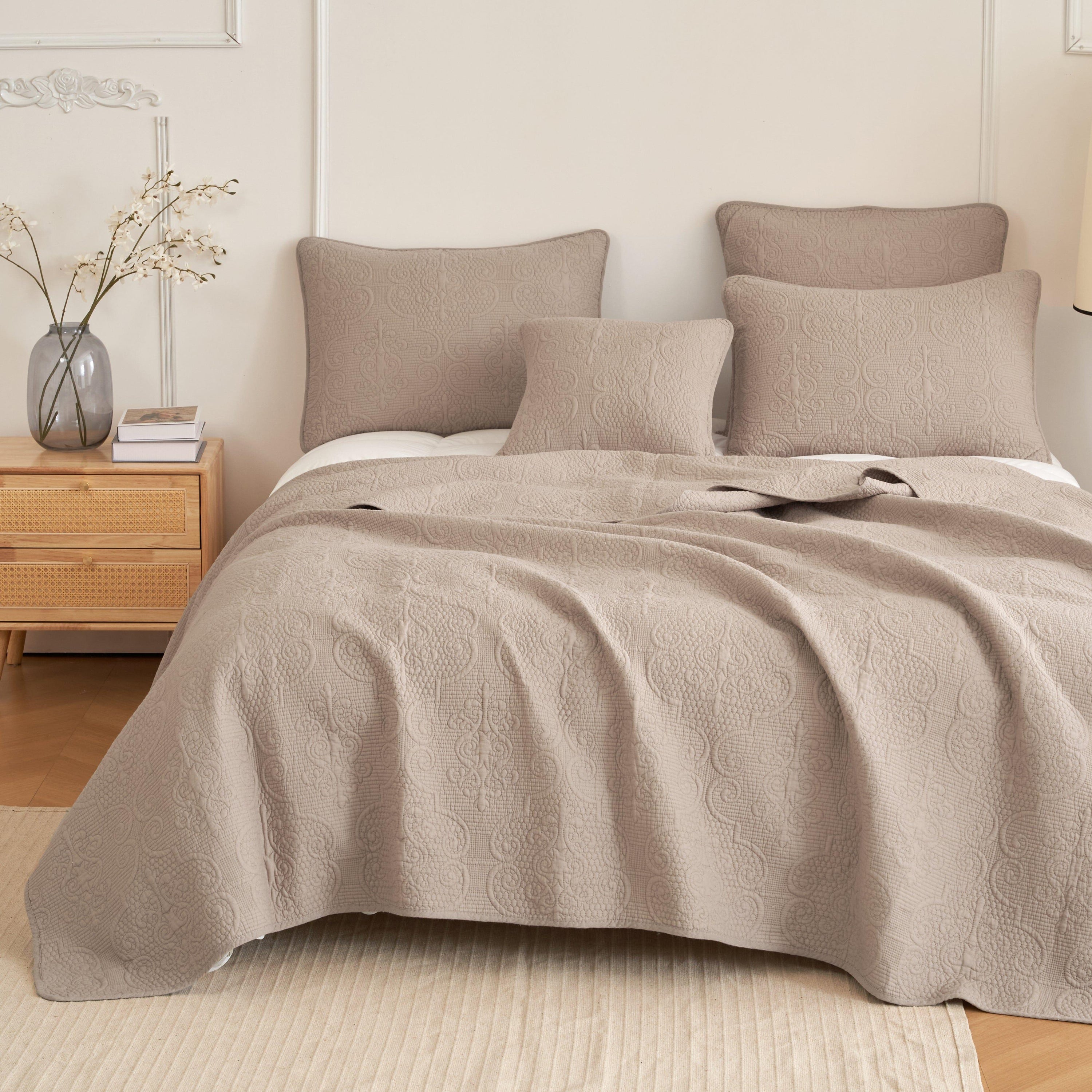 DaDa Bedding Neutral Taupe Beige Sandy Elegant Matelasse Cotton