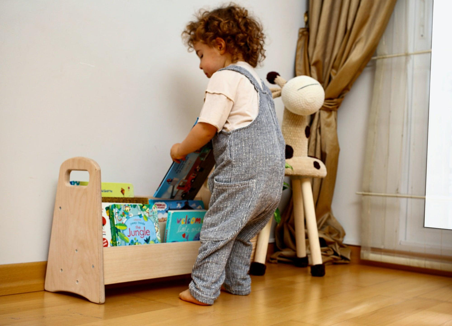 Wooden Bookshelf / Small Size