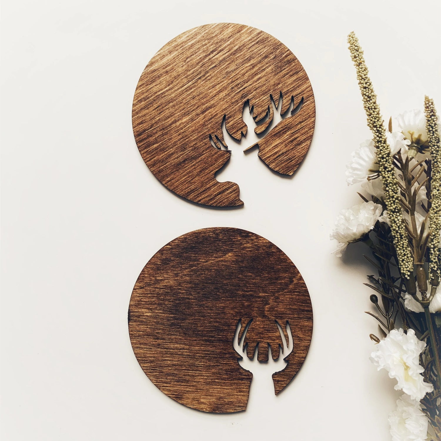 Custom Wooden Deer Sign - Personalized Rustic Name Plate for Kids&