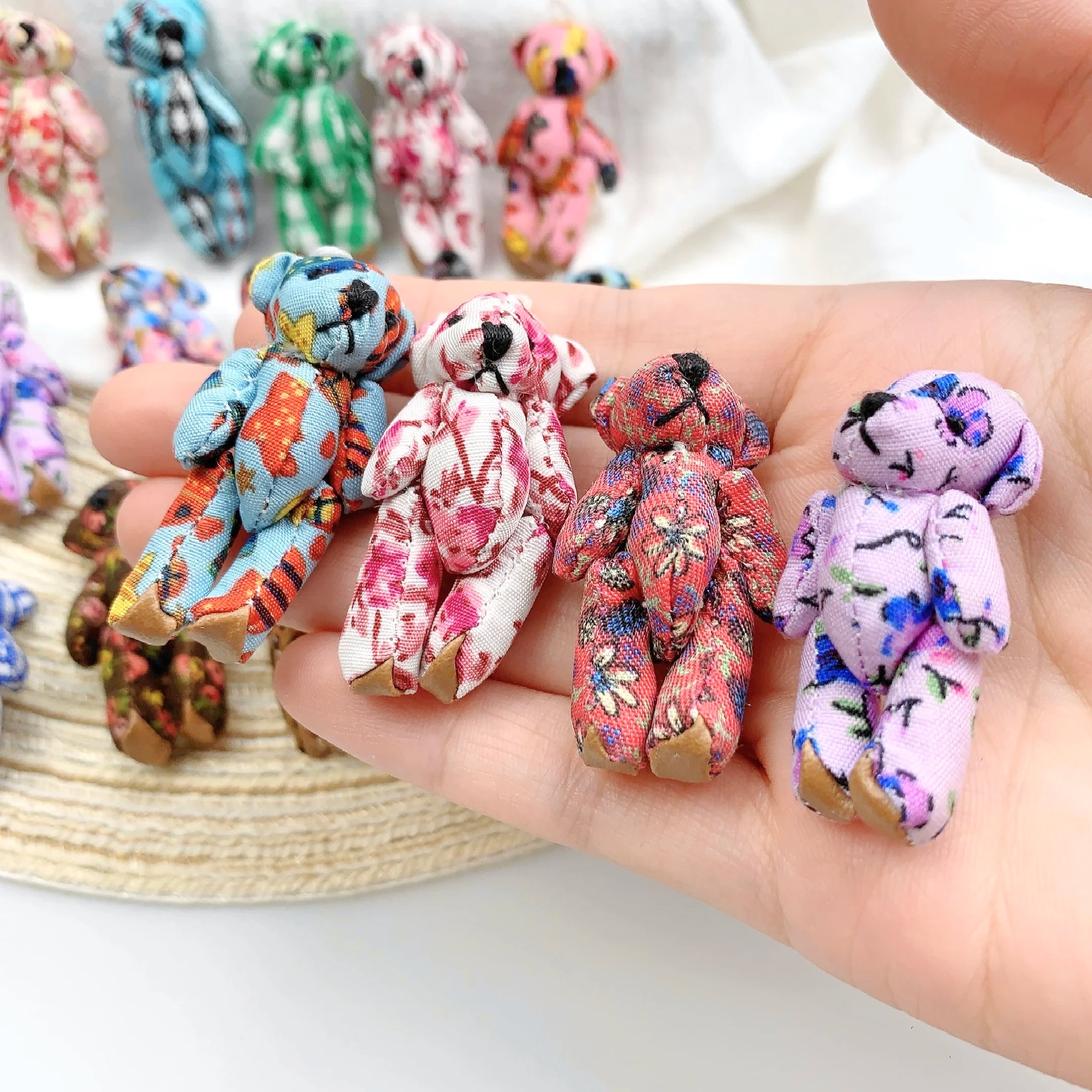 10pcs Mini Joint Bears Plush Keychain 4.5-3.5cm Cartoon Floral Plaid Bear Doll Stuffed Toy Bag Pendant Kids Christmas Party Gift