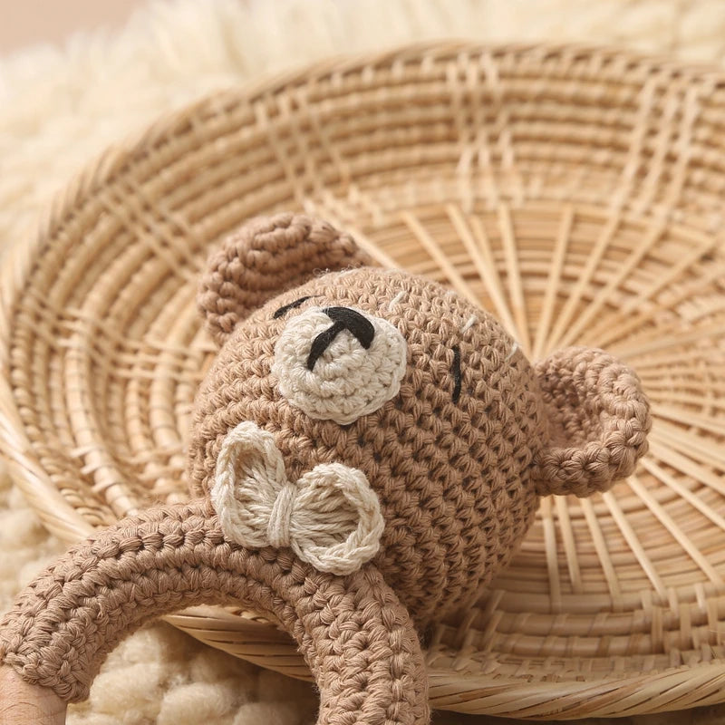 1pc Baby Rattles Crochet Flower Rattle Toy Wood Ring Baby Teether Rodent Infant Gym Mobile Rattles Newborn Educational Toys Gift