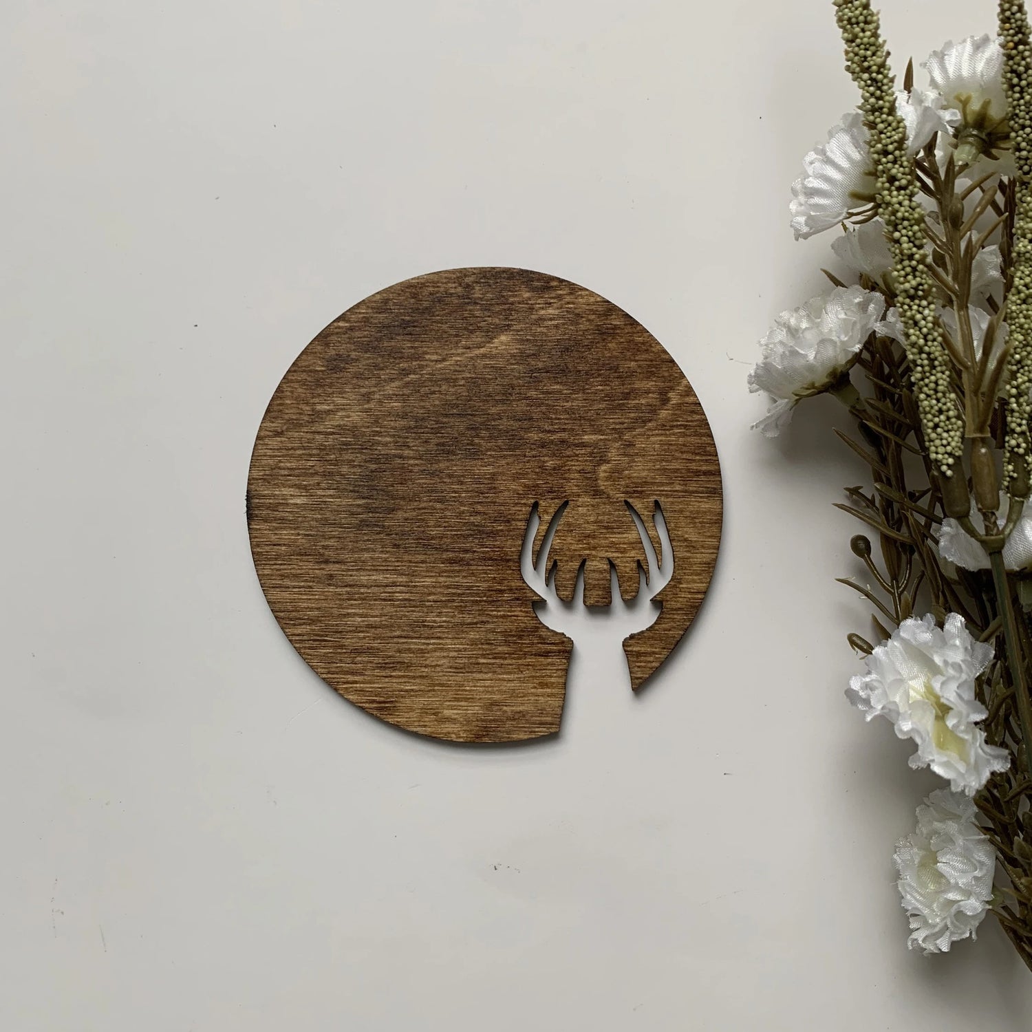 Custom Wooden Deer Sign - Personalized Rustic Name Plate for Kids&