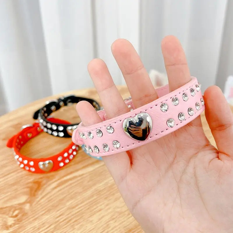 Heart Rhinestone PU Leather Collar