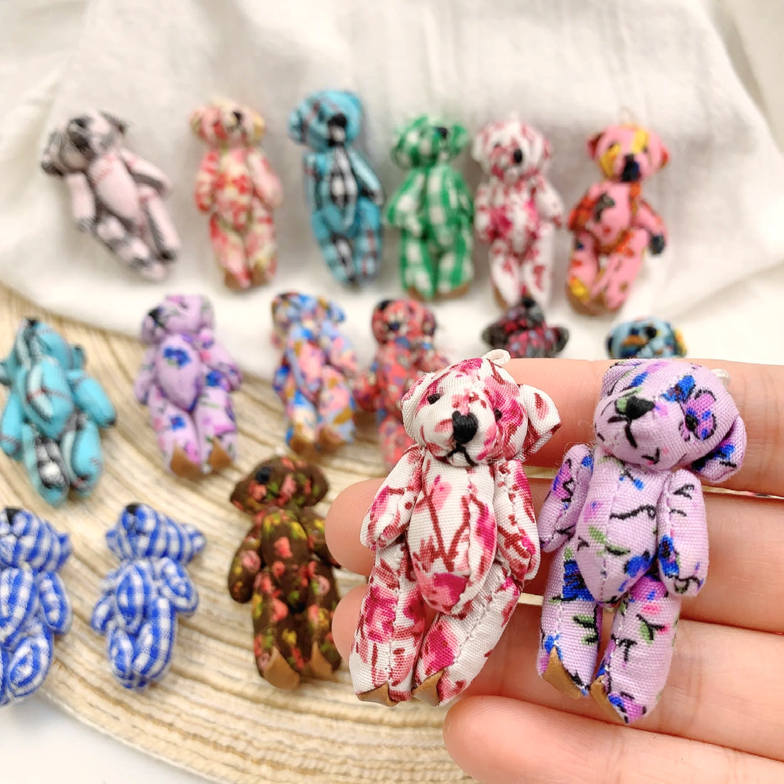 10pcs Mini Joint Bears Plush Keychain 4.5-3.5cm Cartoon Floral Plaid Bear Doll Stuffed Toy Bag Pendant Kids Christmas Party Gift