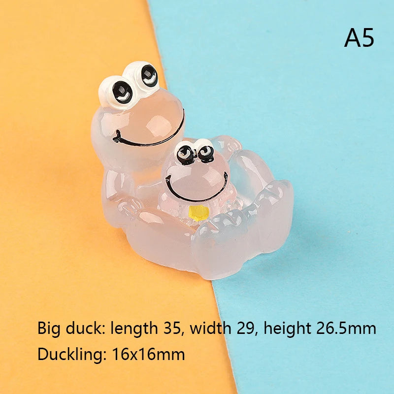 2pcs Luminous Duck Floating Animal Duck Floating Flashing In The Water Rubber Duck Baby Kids Bath Shower Toy Gift