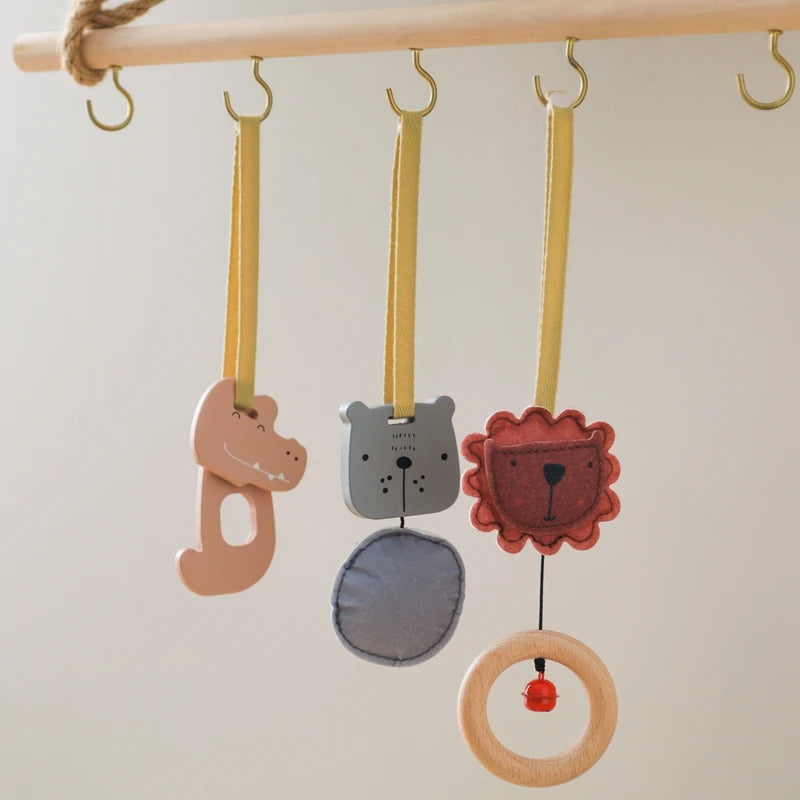 Baby Wooden Gym Pendant Toy Soft Felt Music Rattle Cotton Crochet Mobile Crib Teether Pendant For Infant Activity Gym Toys Gift