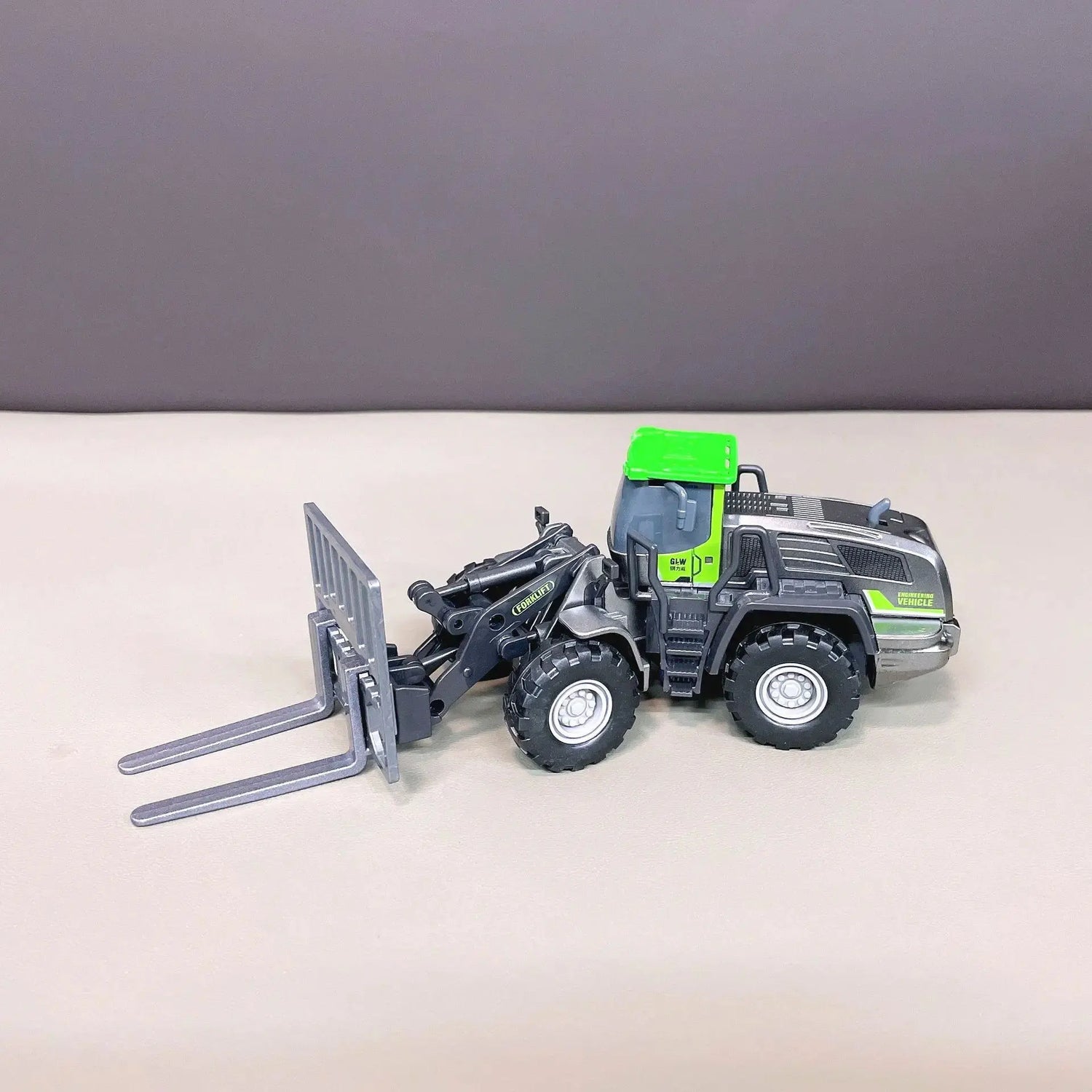 ﻿9 Styles Alloy Engineering Diecast Truck Tractor Loader Crane Excavator Toys Construction Model Vehicle Toy Car for Boys Gifts