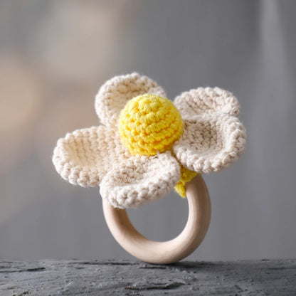 1pc Baby Rattles Crochet Flower Rattle Toy Wood Ring Baby Teether Rodent Infant Gym Mobile Rattles Newborn Educational Toys Gift