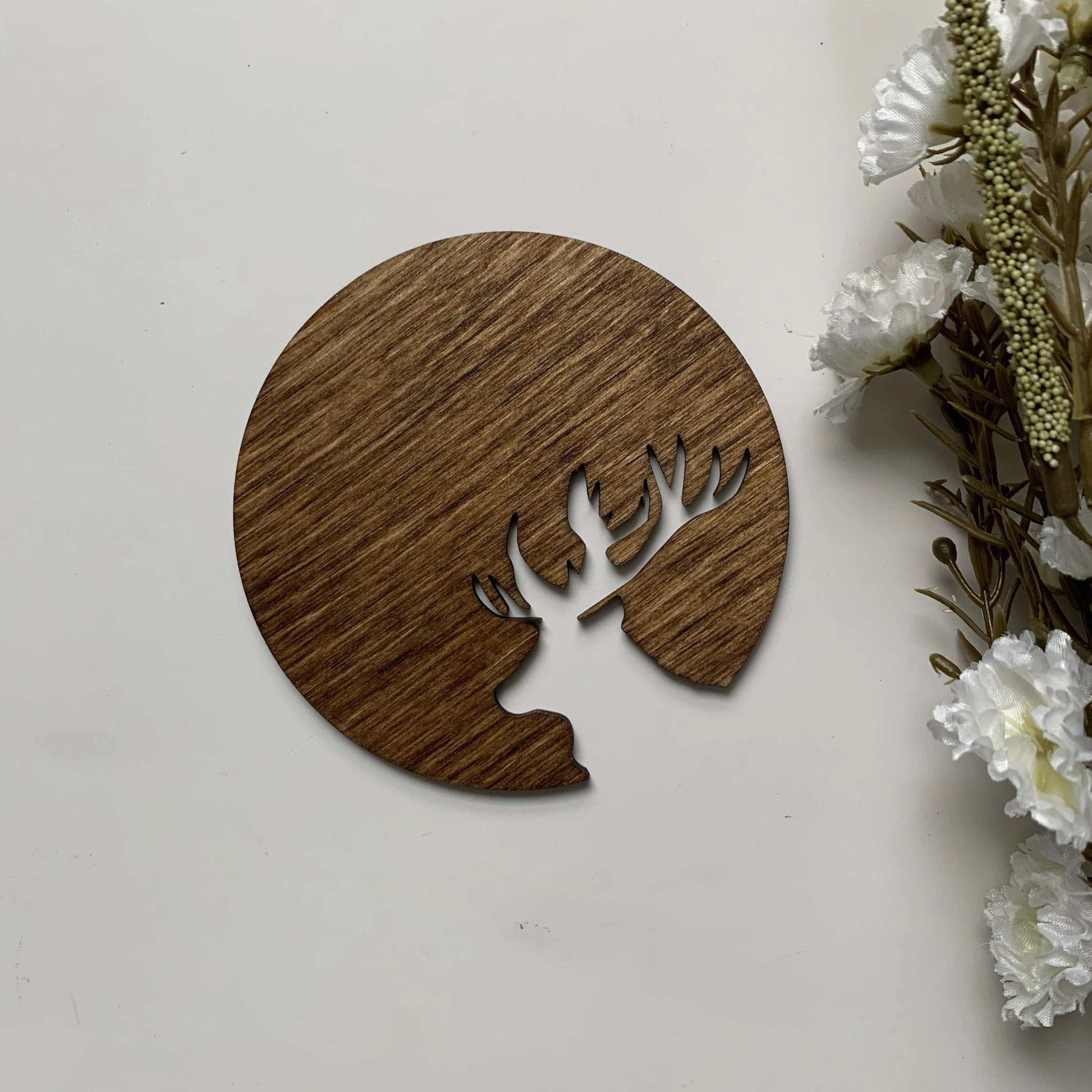Custom Wooden Deer Sign - Personalized Rustic Name Plate for Kids&