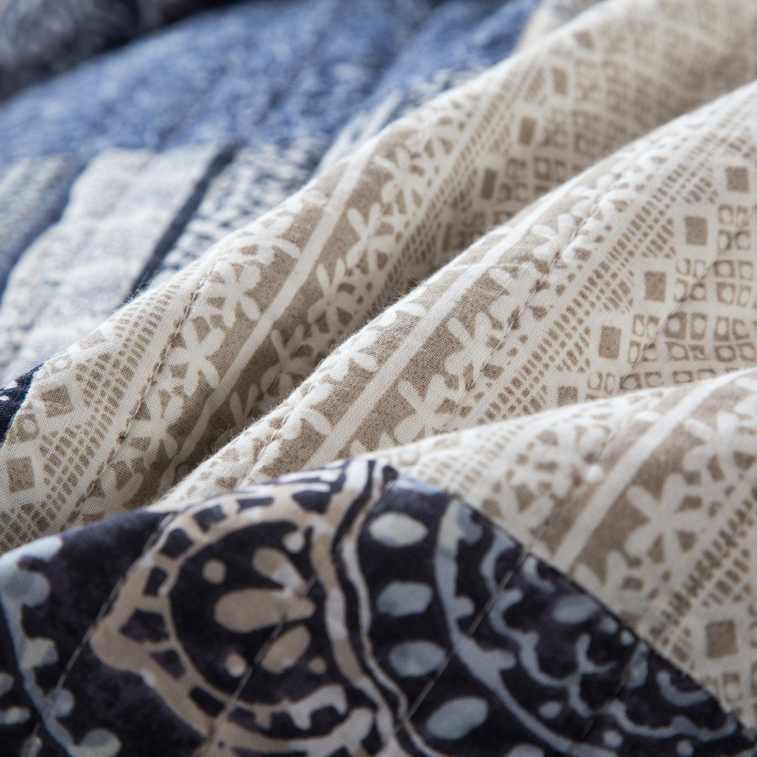 DaDa Bedding Bohemian Denim Blue Elegance Patchwork Cotton Bedspread