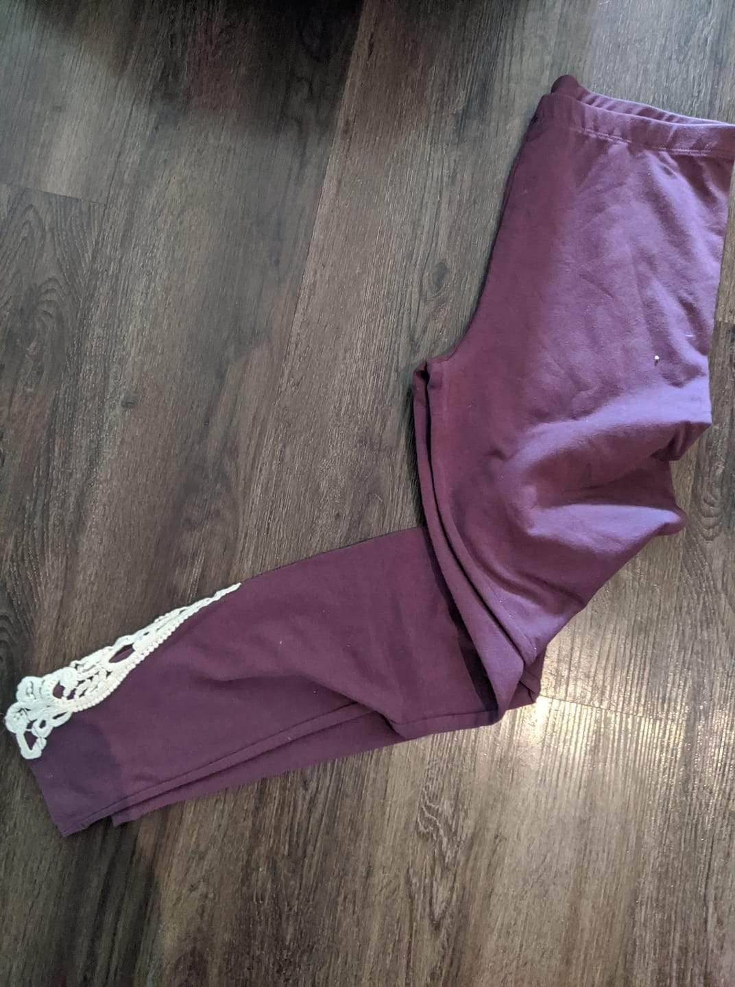 Burgundy Leggings With Crochet Lace Detail